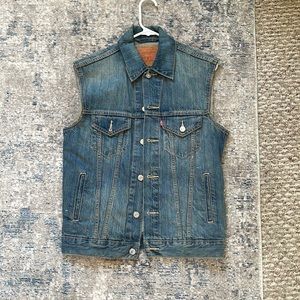 Levi’s Denim vest